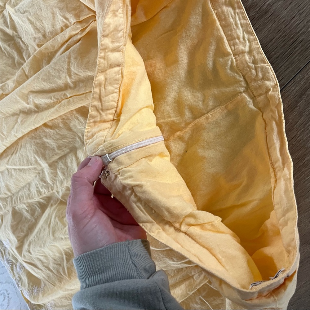 100% Cotton Yellow Floral Pleated Skirt - Picture 2 of 8